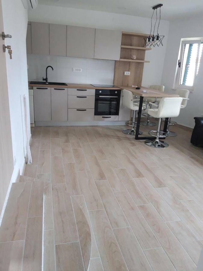 Apartments Lorio Vodice Luaran gambar